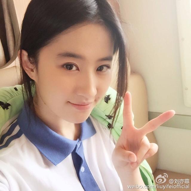 The Eight-Public Election: What makes a straight man irresistible is pure "First Love Eye"! (With the male god Jin Chengwu also fell in love with...)