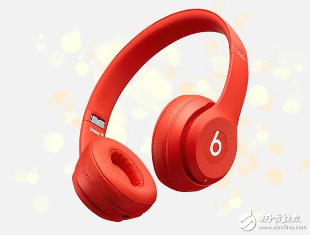 On the 6th, when you buy iPhone6s, you will receive a pair of Beats earphones. This is the only day!