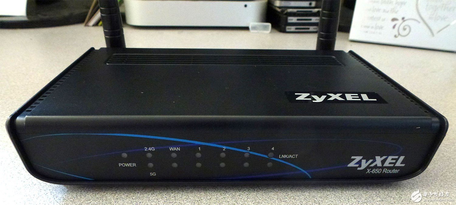 802.11n router disassembly: can be upgraded to upgrade firmware