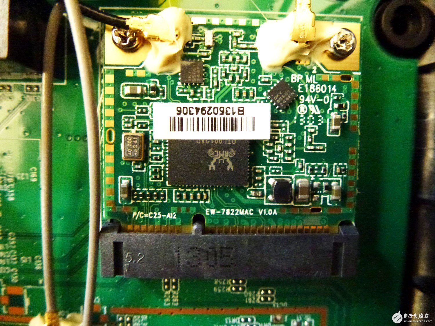 802.11n router disassembly: can be upgraded to upgrade firmware