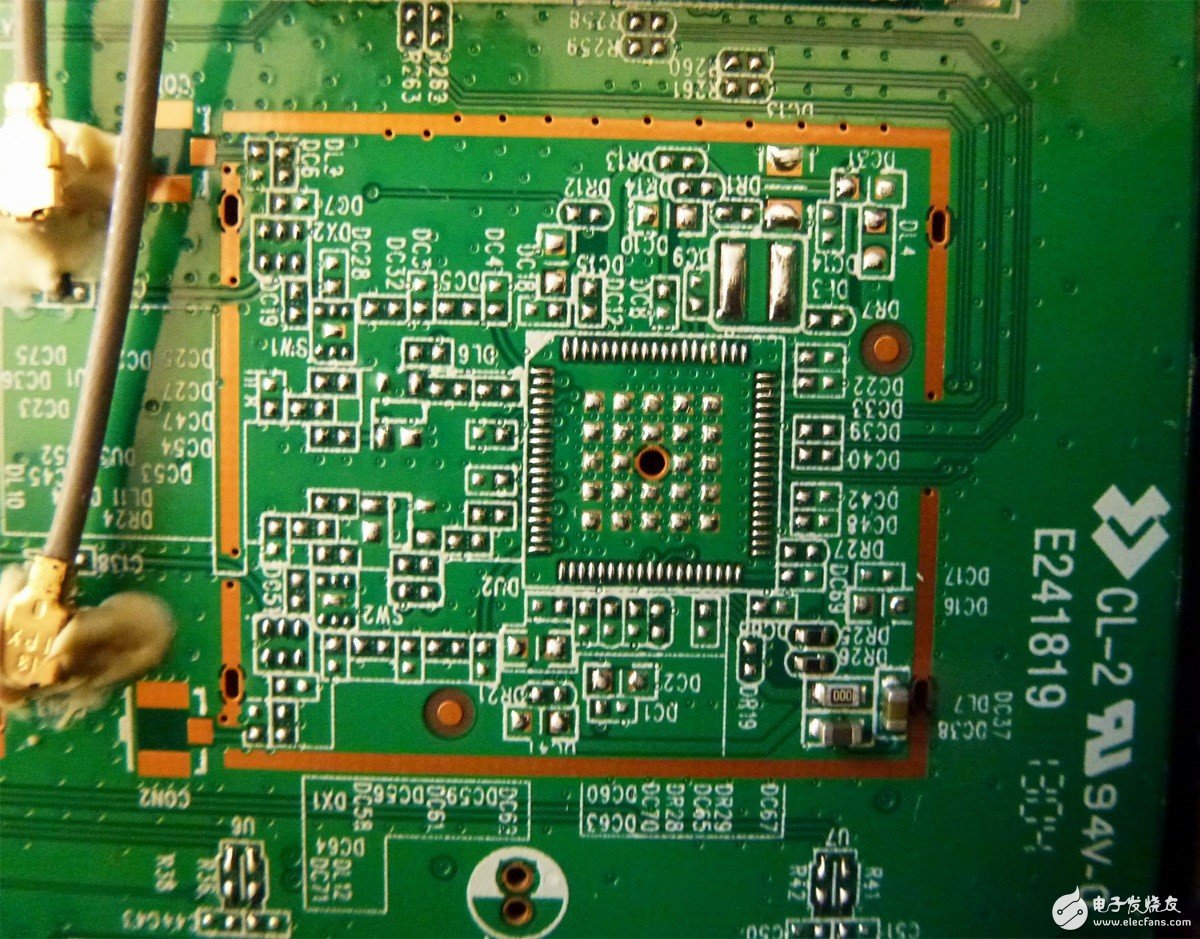 802.11n router disassembly: can be upgraded to upgrade firmware