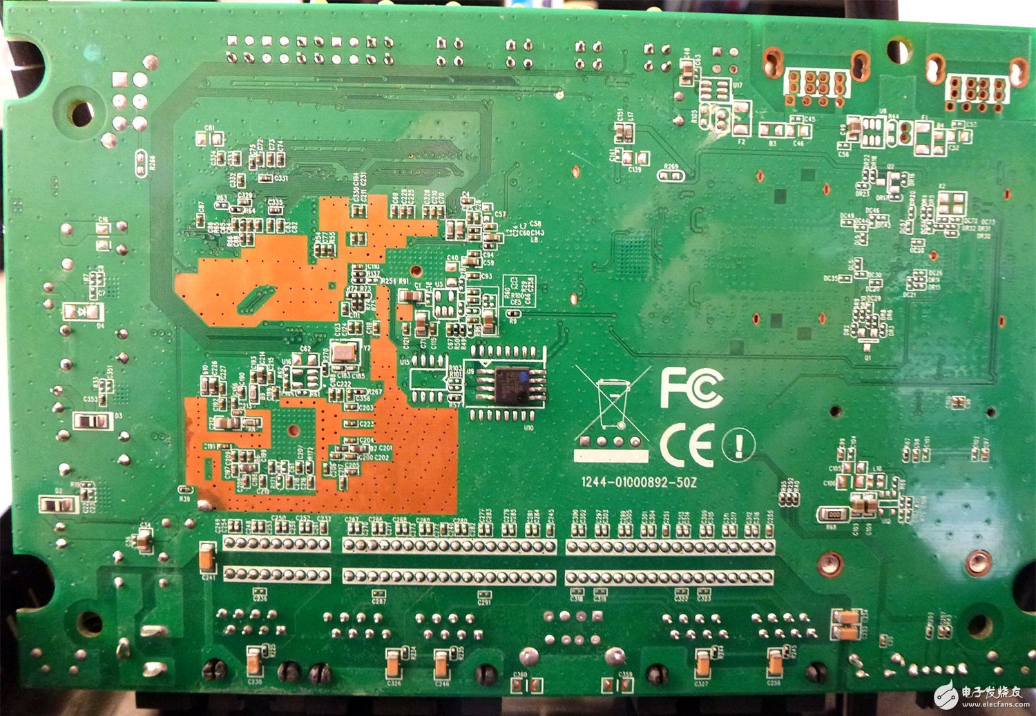 802.11n router disassembly: can be upgraded to upgrade firmware