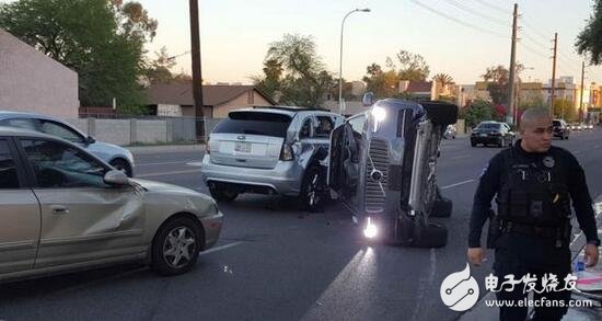 Uber unmanned vehicles re-emerged, manned a crash, severely killed in a car accident in Kansas City