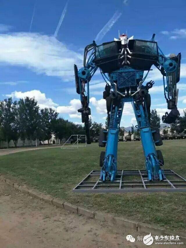 "Optimus Prime" truck real shot Transformers made by the People's Liberation Army