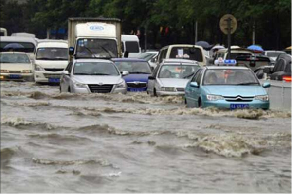 æš´é›¨å¤©å¦‚ä½•æ¶‰æ°´è¡Œè½¦.jpg