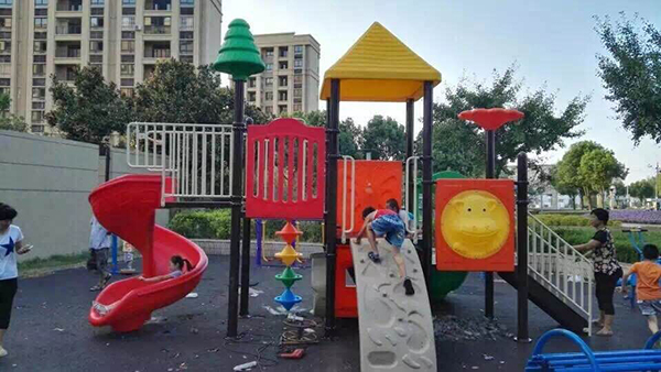 å„¿ç«¥æ»‘æ¢¯çš„ç‰©ç†å­¦åŽŸç†