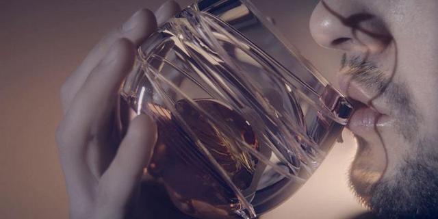 3Dæ‰“å°é…’æ¯ è®©å®‡èˆªå‘˜åœ¨å¾®é‡åŠ›çŽ¯å¢ƒä¼˜é›…å–æ°´