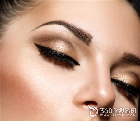 Eyebrow pencil thrush skin color makeup