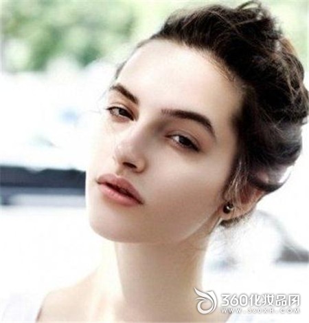 Facial massage mouth corners fat double chin relaxation expression lines fingers