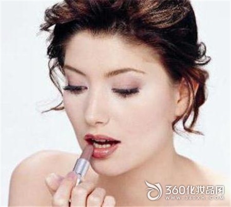Makeup red lips face acne tissue paper makeup room hand cream