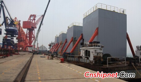 Wuhan marine machinery 3200 tons hydraulic plug type platform lifting system delivery