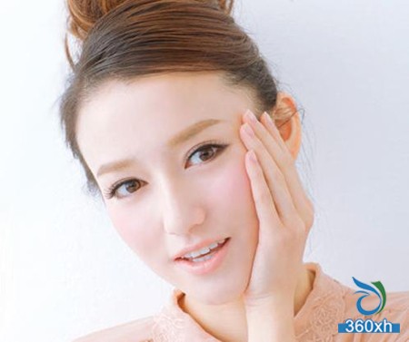 Repairing small tips after sun exposure, not afraid of summer sunshine