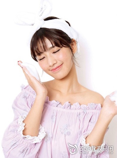 Facial massage step Spray moisturizing spray hydrating Facial oil massage Make your face smaller