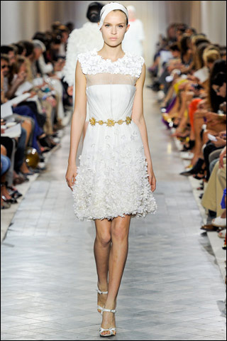 Giambattista Valliå“ç‰Œ2011ç§‹å†¬é«˜çº§å®šåˆ¶