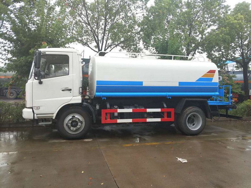 Dongfeng Jiayun Sprinkler 3