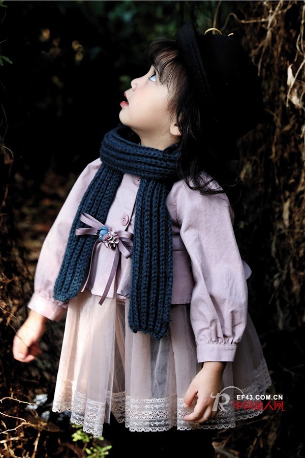 æ¯›çº¿å›´å·¾æ€Žä¹ˆå›´å¥½çœ‹ æ¯›çº¿å›´å·¾é…ä»€ä¹ˆè¡£æœ
