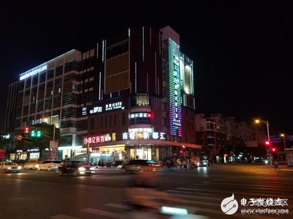 Netizen Samsung Note7 live real shot: night scene experience is excellent