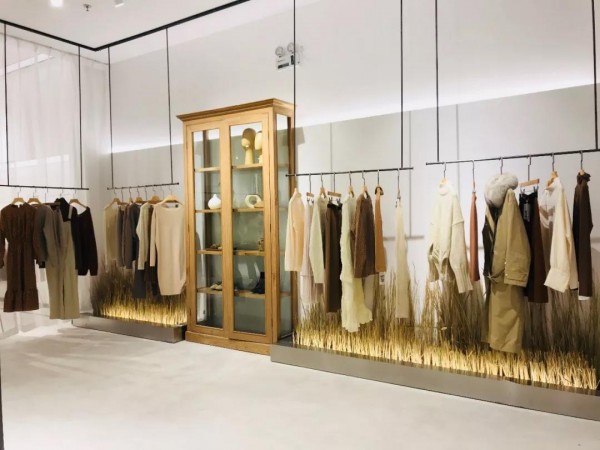 çˆ±è•Šå´Žæ——èˆ°åº—BAIZHUO å¾…ä¸Žä½ åœ¨è¿™é‡Œç›¸é‡