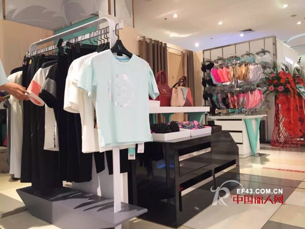 é¦™æ¸¯V21å†…è¡£å“ç‰Œ æ²³å—ä¸‰é—¨å³¡åº—ç››å¤§å¼€ä¸š