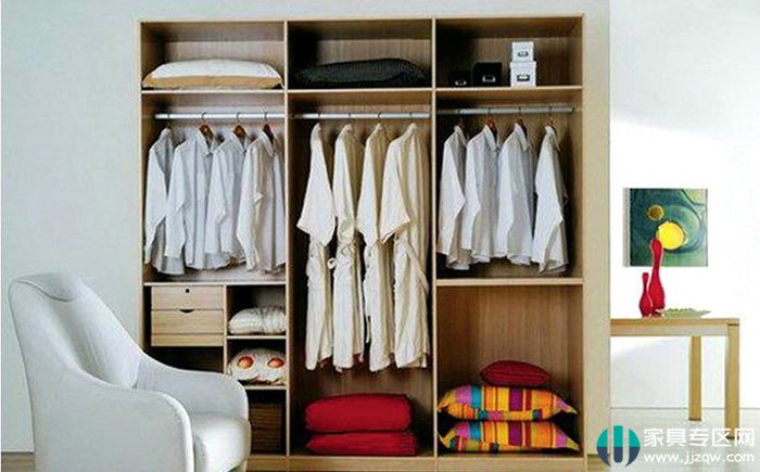 How to have a set of tailor-made furniture tailored to fit the habits of life?