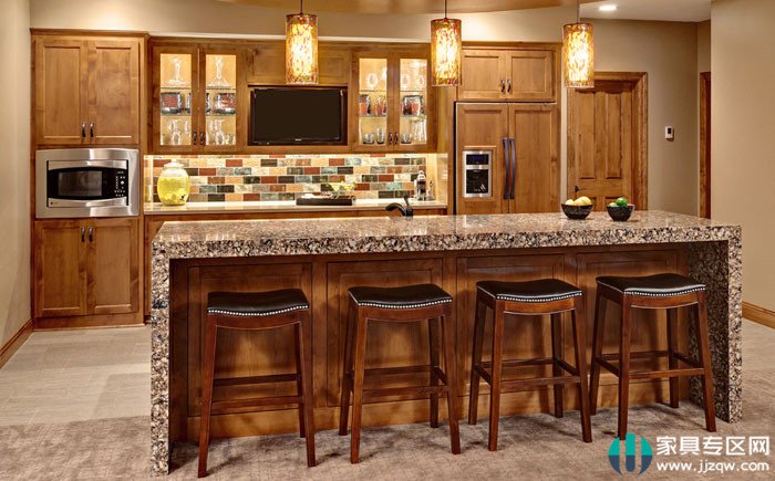 How do we choose solid wood furniture made of beech?