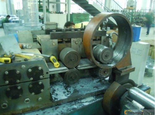 'Professional production of thick plate spiral center tube rounding machine