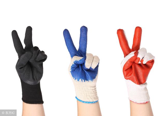 How many classifications of mechanical hazard protective gloves are available? What are the applicable fields?