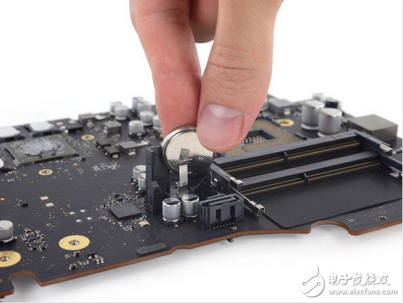 21.5 inch 4K iMac dismantling large exposure, internal chip list!