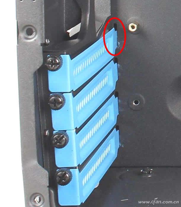 Chassis IO baffle limit hole