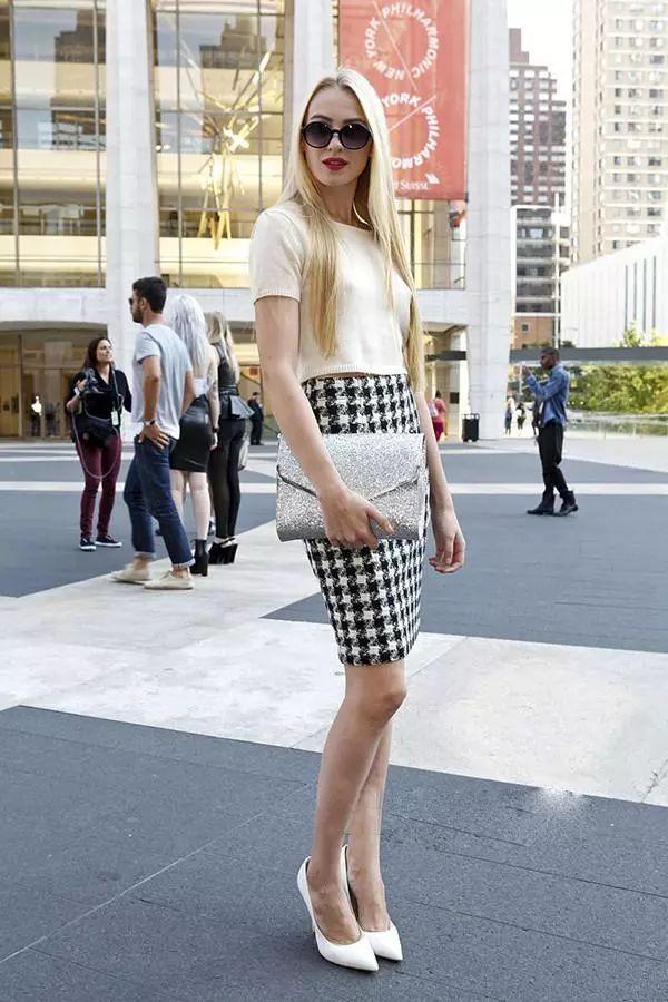 This summer dress is paired with heel shoes, and the gentle temperament is unconventional!