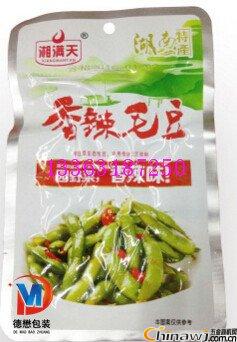 Desheng manufacturers supply Hunan specialty spicy edamame three-side sealing vacuum aluminized packaging bag under the wine aluminum foil packaging film