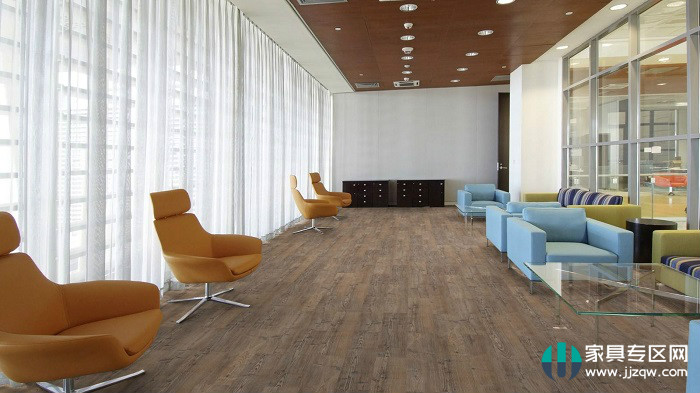 What should I do with the stone-plastic floor care? What should I pay attention to when laying the stone-plastic floor?