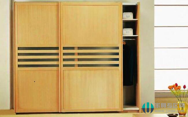 Customized wardrobes are on the rise, so is the wardrobe door open or the sliding door good?