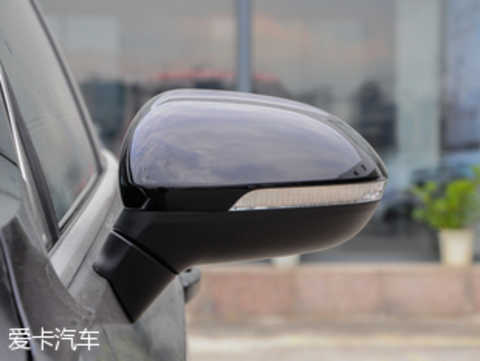 Buying a low price (3) Survey of the value of a popular midsize car