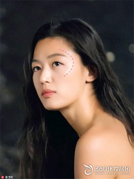 Jeon Ji-hyun mermaid lip color Jeon Ji-hyun water mist makeup Quan Zhi-hsien eye makeup 6