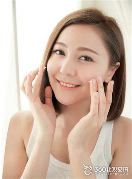 Moisturizing before makeup Autumn and winter card powder Moisturizing spray Pre-makeup cream 2