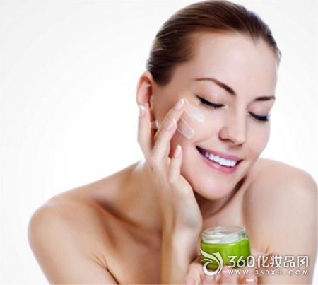 Skin care tips acne skin moisture clogged pores locked moisture loss