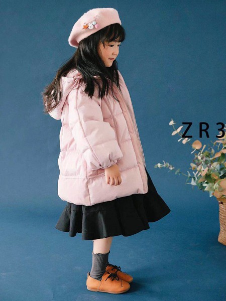 å°å¥³ç”Ÿçš„å†¬å­£ç©¿æ­æ³•åˆ™ ç¾½ç»’æœå¥½æ­é…å—