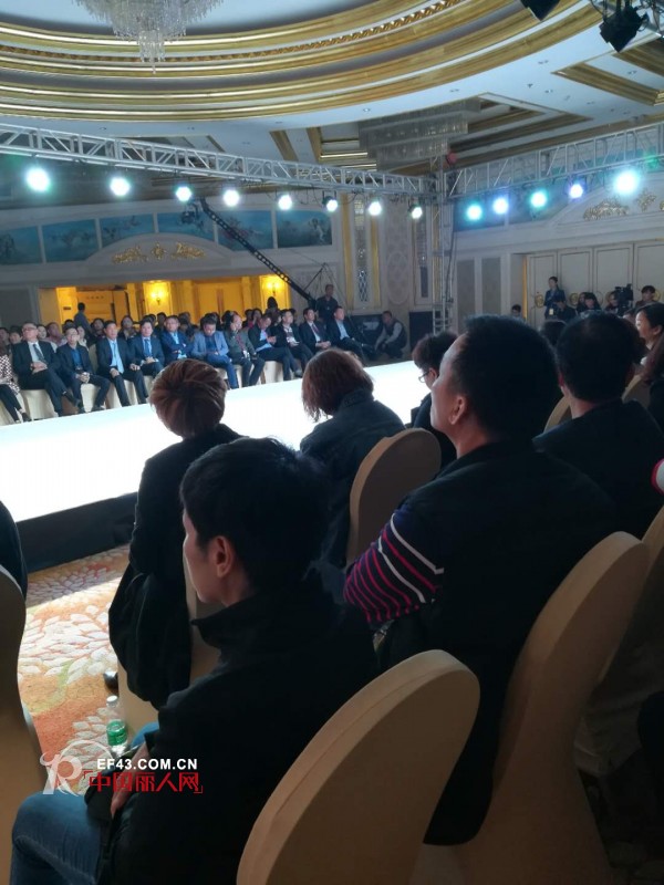 å¯Œç»…è®¢è´§ä¼šç²¾å½©çž¬é—´|ç”·è£…æ—¶å°šå¤§ç‰‡å®Œç¾Žå‘ˆçŽ°