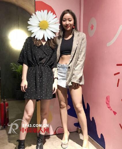 çŽ‹èŠåˆç˜¦äº†è¢«ç½‘å‹å¤§èµžè¡£å“ å¤æ—¥æ€Žä¹ˆç©¿è¡£æ˜¾ç˜¦