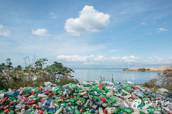 Marine Plastic Garbage turned .......</p>
                    </div>
                </div>

                <div class=