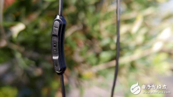 Perfect sound quality + real-time heart rate monitoring Bose wireless headphones are built for sports