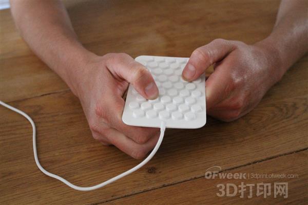 Designers develop interesting social media notification devices with 3D printing