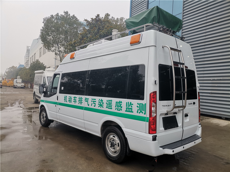 Poultry and livestock disease detection vehicle_swine fever PCR rapid inspection vehicle_Ford V348 rapid inspection vehicle has a unique and reasonable layout