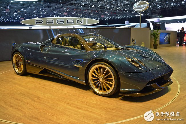 Pagani Huayra Convertible Geneva Motor Show debut