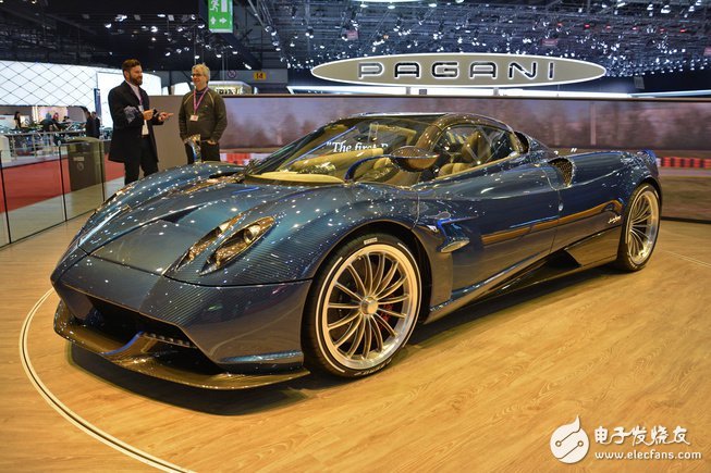 Pagani Huayra Convertible Geneva Motor Show debut