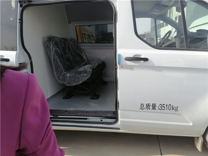 Cold chain vaccine truck_Disease control vaccine delivery truck_Jiangling New Transit V362_How about the quality of vaccine truck