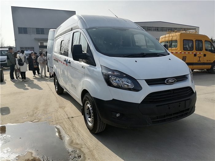 Vaccine cold chain vehicle manufacturer_gasoline automatic transmission 2.0T vaccine delivery vehicle_for CDC