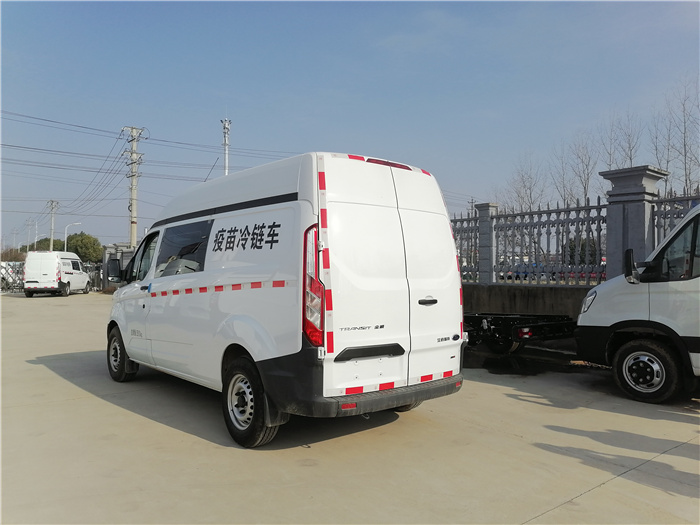 Vaccine cold chain truck price, disease control vaccine delivery truck, Ford single row 3 seats 6 cubic meter, how about the quality of vaccine truck