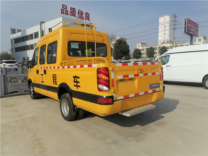 Engineering emergency vehicle_road maintenance vehicle_iveco 9-seater with bucket-new olson electric emergency vehicle